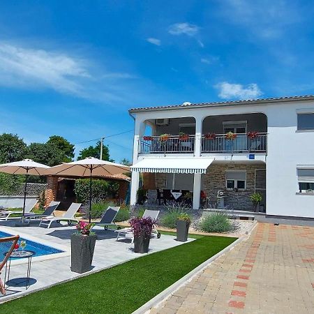 Apartments Katarina Porec Exterior photo