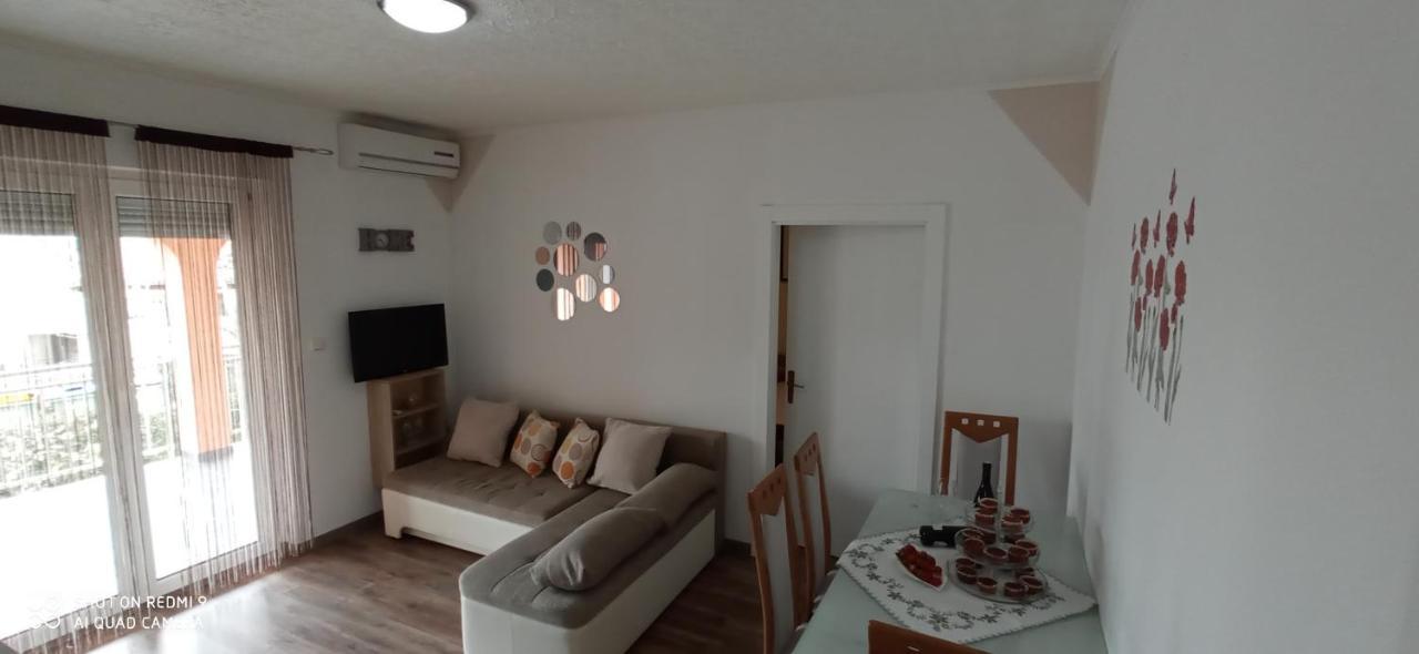 Apartments Katarina Porec Exterior photo