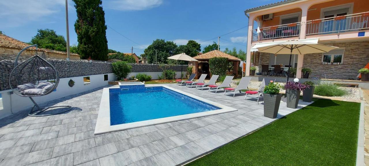 Apartments Katarina Porec Exterior photo