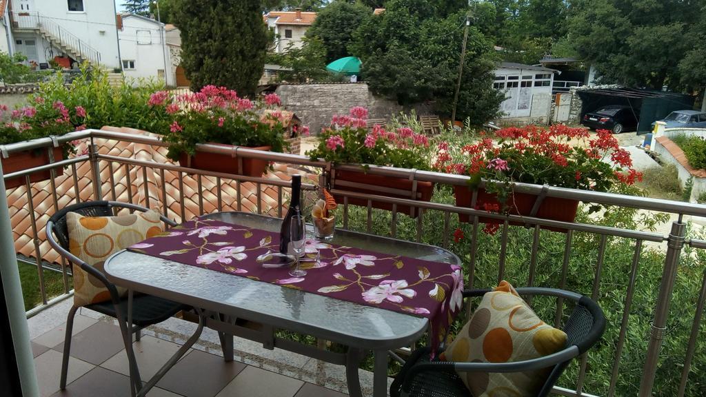 Apartments Katarina Porec Exterior photo